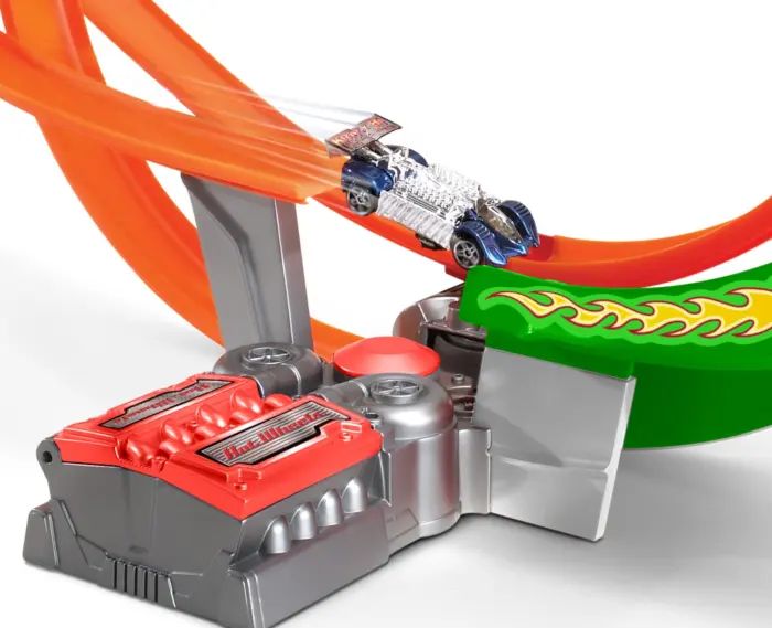 Hot Wheels Action Power Shift Raceway track with loop and 5 cars – image 4