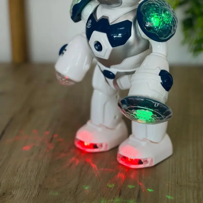 Робот што оди со LED светла што се проектираат и музика, 24 cm – слика 5