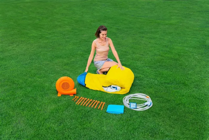 Bestway Mount Splashblast Mega inflatable water park, 435 x 286 x 267 cm