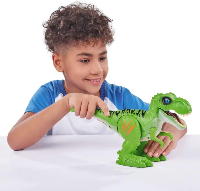Robo Alive Attacking T‑Rex – motorized green T‑Rex that walks, with ‘twitching’ and glowing eyes