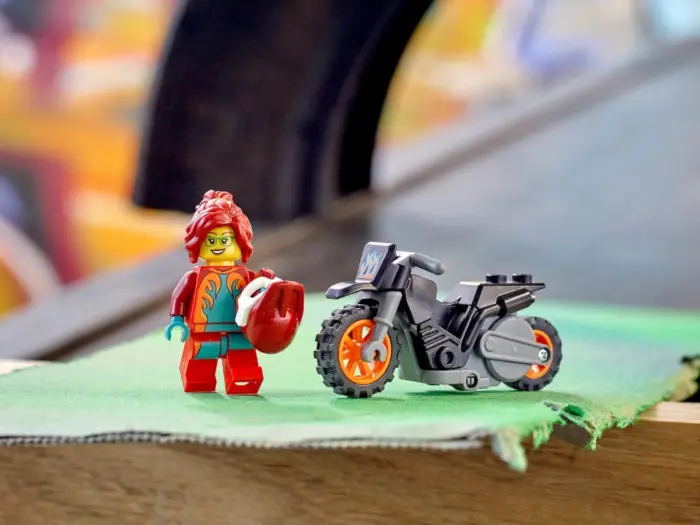 LEGO® City Motori akrobatik i zjarrtë (60311)