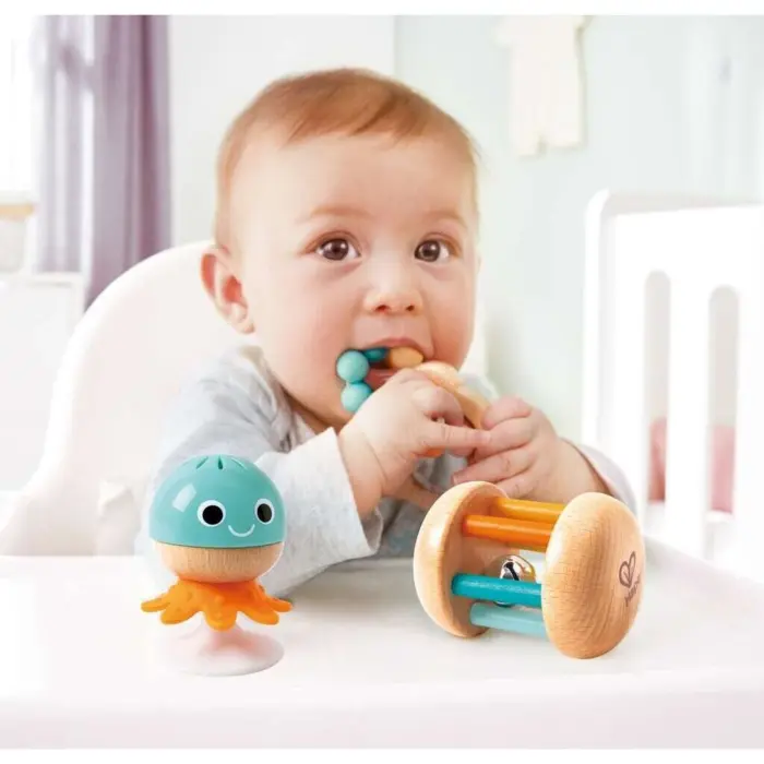 Hape Baby to Toddler Sensory rattle and teether set, 3 pieces – image 4
