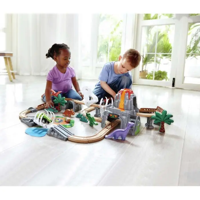 Hape Дрвен сет со пруга Dino Railway Adventure, 61 дел – слика 6
