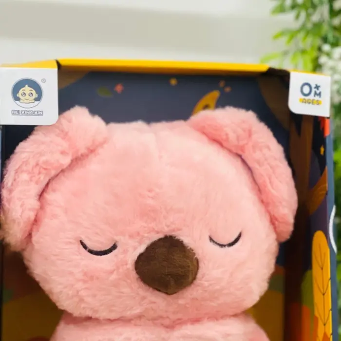 Плишана коала што дише, со смирувачко светло и звуци, Hug Doll – слика 5