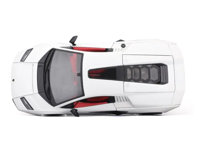 Maisto Lamborghini Countach LPI 800-4 метален модел 1:18 – слика 4