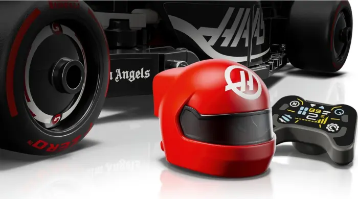 LEGO® Speed Champions MoneyGram Haas F1® Team VF-24 Race Car (77250) – image 4