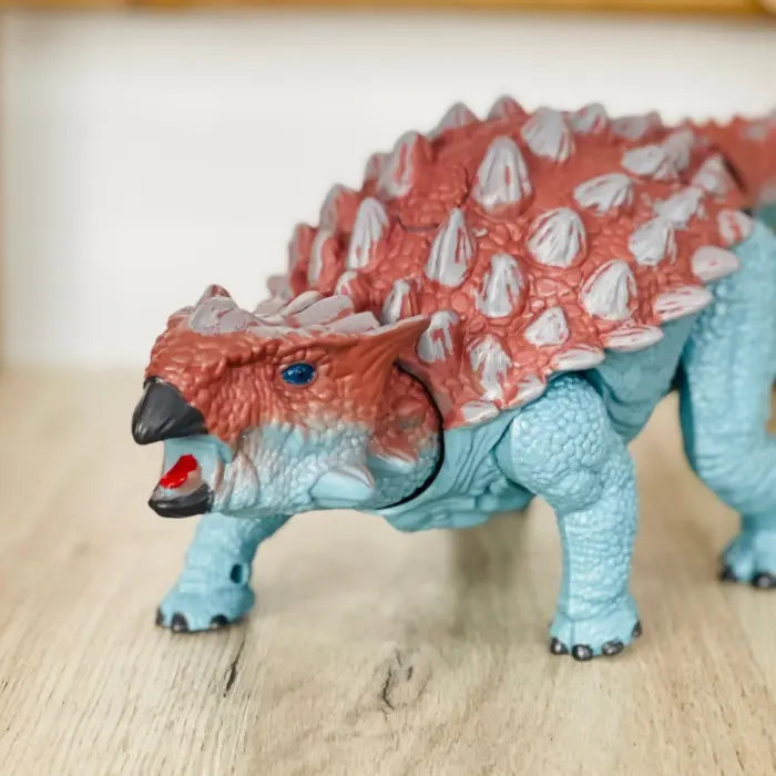 Диносаурус на батерии Dino-X со светла, звуци и подвижна глава и опашка – слика 3