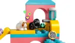 LEGO® Friends Забавна игрална зона за морски прасиња (42640)