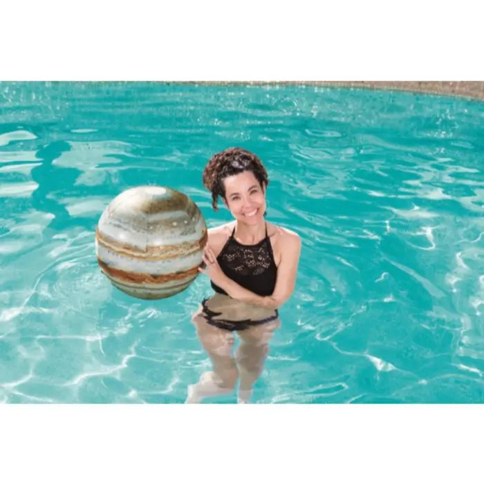INFLATABLE BALL