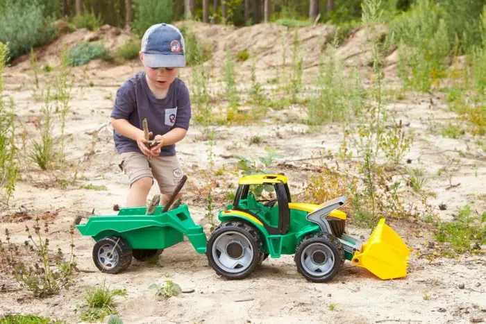 Lena GIGA TRUCKS 02123 – large tractor with shovel function and trailer
