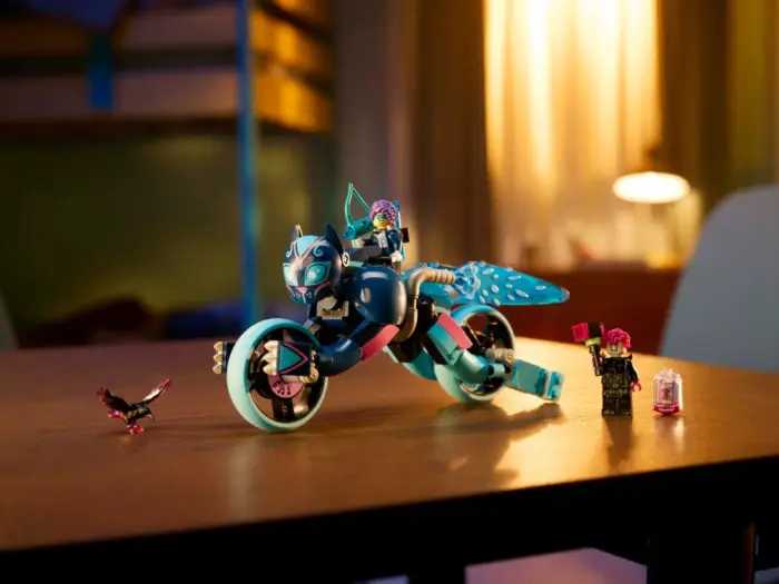 LEGO® DREAMZzz – Motori i maces së Zoey (71479)