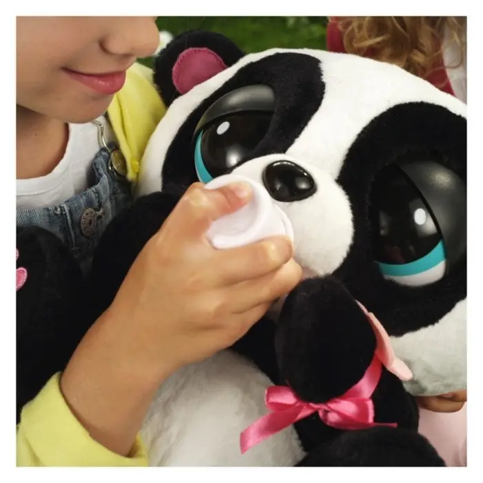 IMC Toys Club Petz Интерактивна плишана панда YoYo со шишенце – слика 3