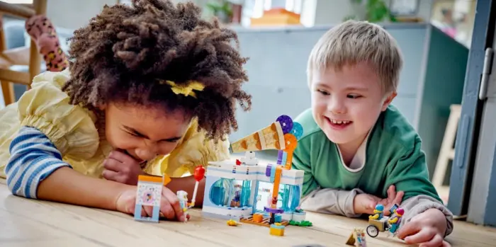 LEGO® City Продавница за сладолед (60363) – слика 6