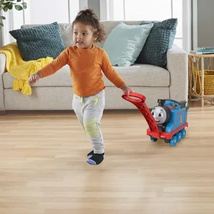 Thomas & Friends Biggest Friend Thomas – pull-along truck with warehouse for unforgettable racing adventures!