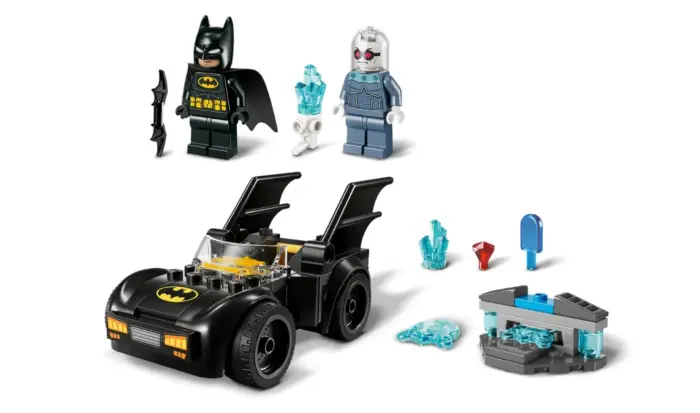 LEGO® DC Batman™ и Batmobile™ против Mr. Freeze™ (76301)