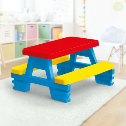 DOLU PICNIC TABLE WITH 4 STOOLS