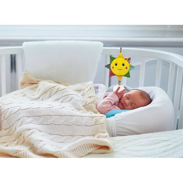 Clementoni Baby Мека музичка играчка Сонце Soft Sun за креветче – слика 4