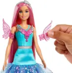 Kukull Barbie “Malibu” me 2 kafshë fantastike dhe fustan – nga seria Touch of Magic, me flokë të gjatë vjollcë