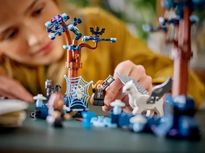 LEGO® Harry Potter™: Pylli i Ndaluar: Krijesa magjike (76432)