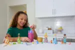Royal Color Reveal кукла со 6 изненадувања за откривање