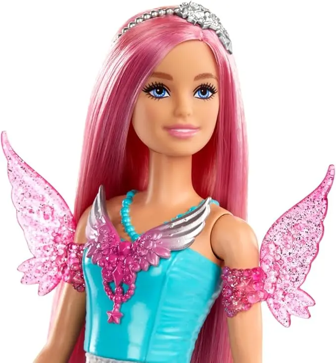 Kukull Barbie “Malibu” me 2 kafshë fantastike dhe fustan – nga seria Touch of Magic, me flokë të gjatë vjollcë