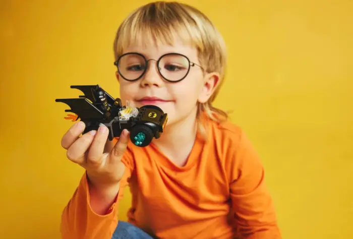 LEGO® DC Batman™ и Batmobile™ против Mr. Freeze™ (76301)
