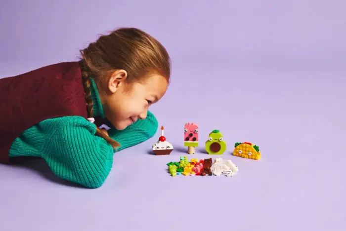 LEGO® Classic – Creative Food Friends (11039)