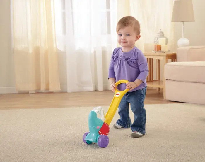 Fisher Price Туркалка слонче Pop ‘n Push со 3 шарени топчиња