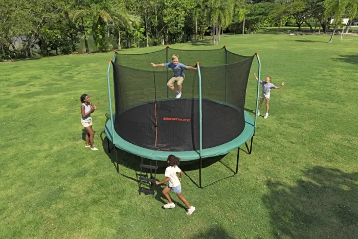 Bestway Xtreme Air trampoline with net and ladder, 427 x 286 cm