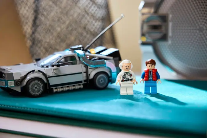 LEGO® Speed Champions Временската машина од „Назад во иднината“ (77256) – слика 5