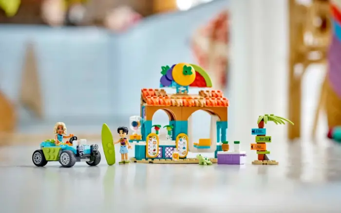 LEGO® Friends – Beach Smoothie Stand (42625)
