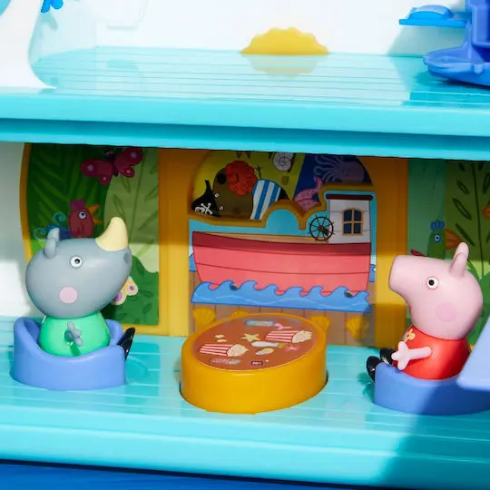 Peppa Pig – Peppa’s Cruise Ship Playset– mini kryqëzor me 3 nivele, 3 figura dhe 13 aksesorë