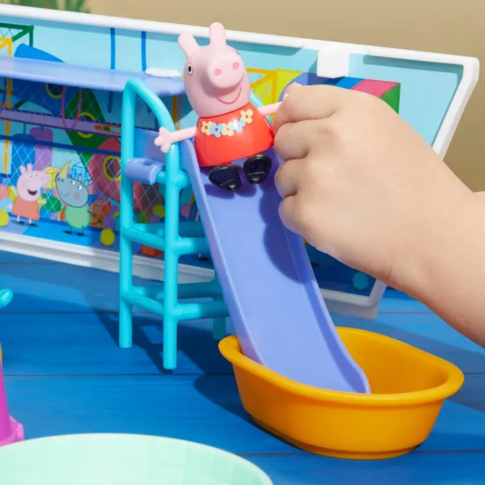 Peppa Pig – Peppa’s Cruise Ship Playset– mini kryqëzor me 3 nivele, 3 figura dhe 13 aksesorë