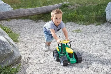 Lena GIGA TRUCKS Tractor – голем паметен трактор
