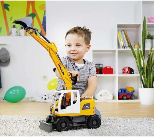 Lena GIGA TRUCKS -Eskavator