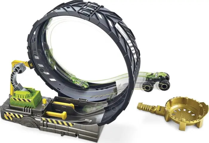 Hot Wheels Monster Trucks Epic Loop Challenge Playset – голем looping сет со Monster Truck + 1 Hot Wheels автомобилче
