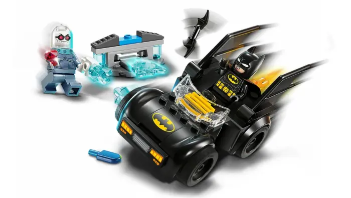 LEGO® DC Batman™ и Batmobile™ против Mr. Freeze™ (76301)