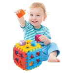 DEDE Bul-Tak shape sorter cube, 02209
