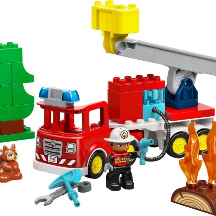 LEGO® DUPLO® Противпожарен камион со црево и пожарникар (10473)