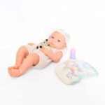 Бебе кукла со реалистичен изглед, пелена и шише, 35 cm