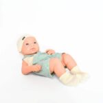 Бебе кукла со реалистичен изглед, пелена и шише, 35 cm – слика 4