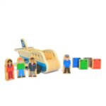 Aeroplan lodër prej druri me pilot, 3 pasagjerë dhe 4 valixhe