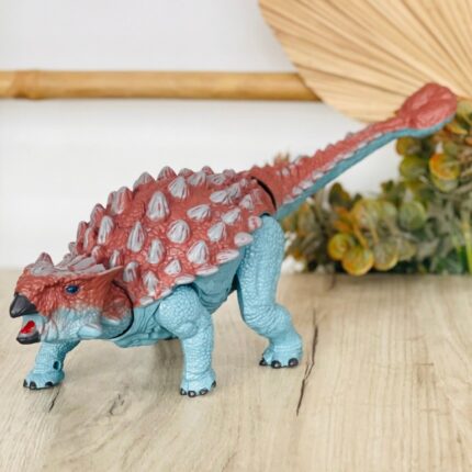 Диносаурус на батерии Dino-X со светла, звуци и подвижна глава и опашка