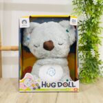 Плишана коала што дише, со смирувачко светло и звуци, Hug Doll – слика 2