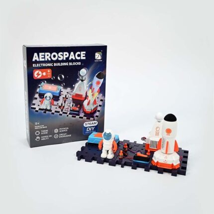 Сет вселена Aerospace, електронски коцки STEAM со астронаут и ракета