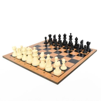 Шах со 32 фигури и дрвена табла 34 x 34 cm, за двајца играчи – слика 2