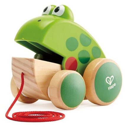 Hape Дрвена играчка жаба на влечење Frog Pull Along