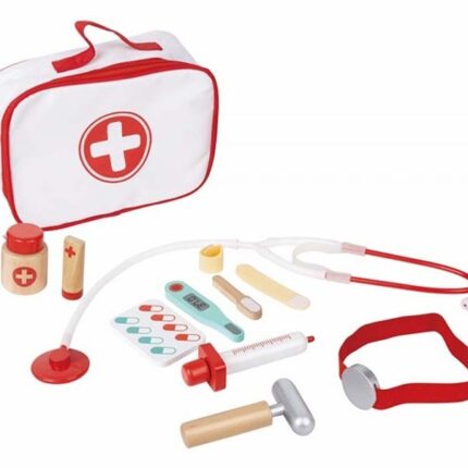 Hape Дрвен доктор сет Little Doctor во торбичка со црвен крст