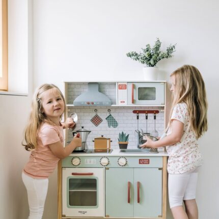 Free2Play Mini Chef wooden play kitchen with lights, sounds and accessories – image 2