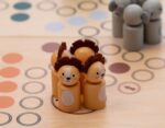 Free2Play Дрвена друштвена игра Не лути се човече, со фигури животни – слика 3